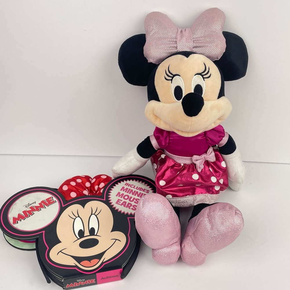 Minnie Mouse Light Up/ Musical Plush + Book Set